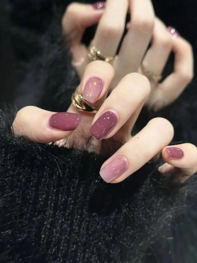 好看美甲夏天_美甲长款好看还是短款好看_