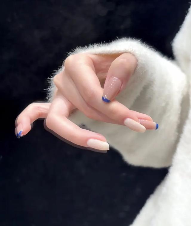 美甲长款好看还是短款好看_好看美甲夏天_