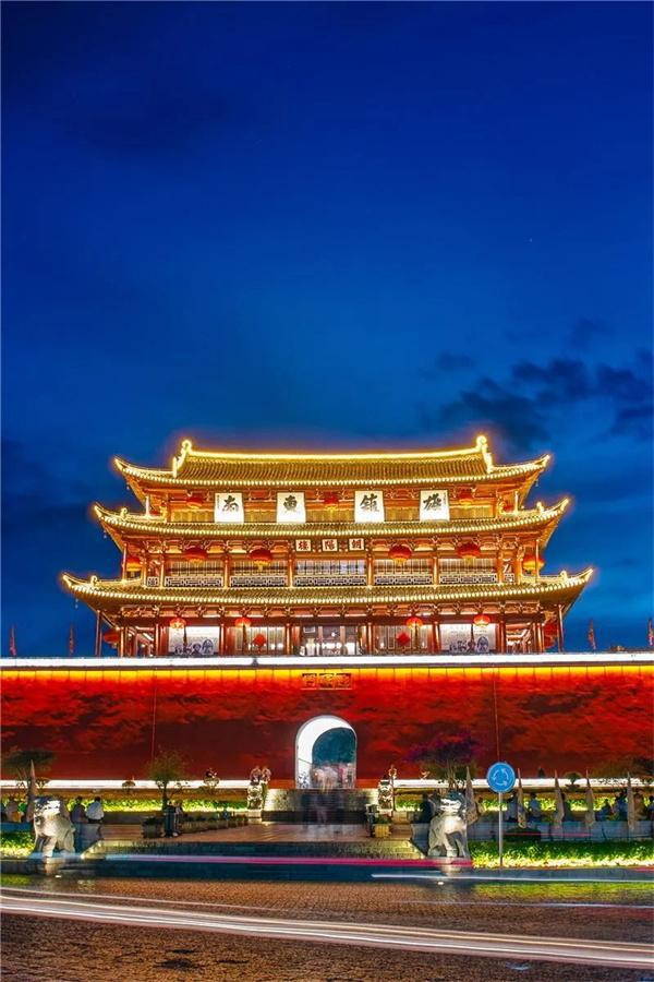 _【早安云南·云游】古城长街悠悠走，建水临安闲闲居_【早安云南·云游】古城长街悠悠走，建水临安闲闲居