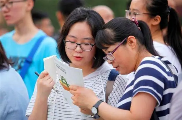 汉语言文学就业方向_戏剧影视文学就业方向_
