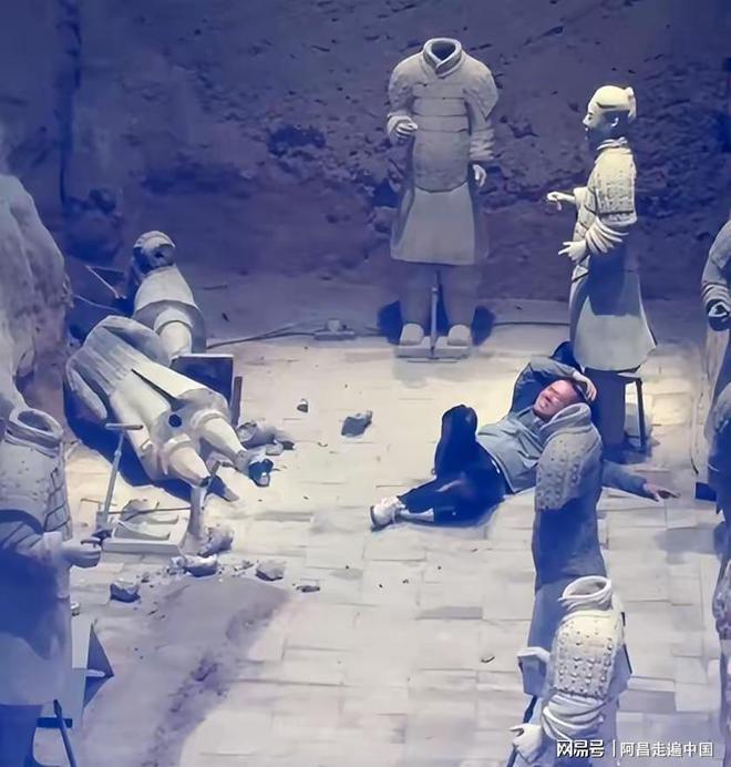 _西安兵马俑坑_陕西兵马俑坑简介