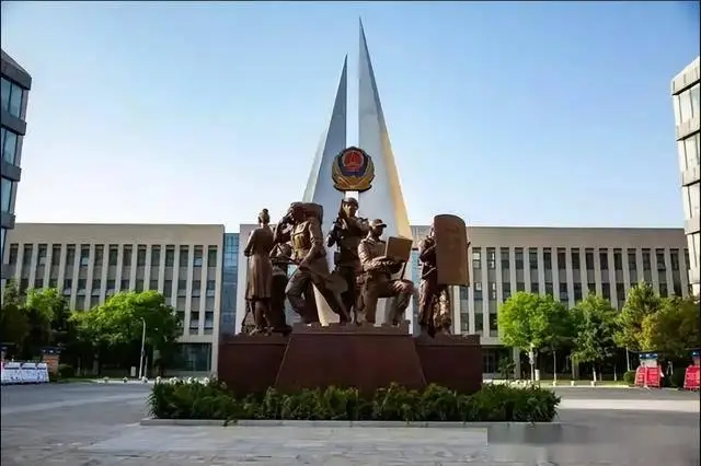2025年警校持续升温，追求稳定就业，还需职业认同感__2025年警校持续升温，追求稳定就业，还需职业认同感