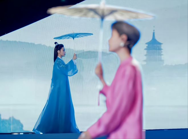 2025端午晚会的七位美女：王楚然柔美、白鹿典雅、陈丽君英气十足__楚白演员