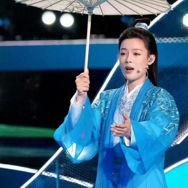 楚白演员__2025端午晚会的七位美女：王楚然柔美、白鹿典雅、陈丽君英气十足