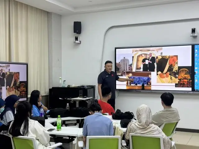东南亚国际学生走进华北水利水电大学国学课堂