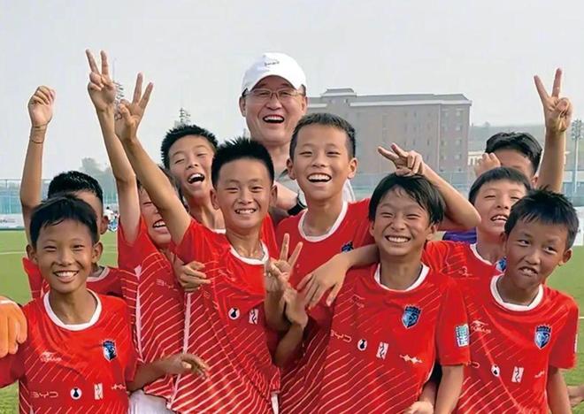 名记再批孙继海：你有啥权力不让孩子走 你若赢了中国足球就完了