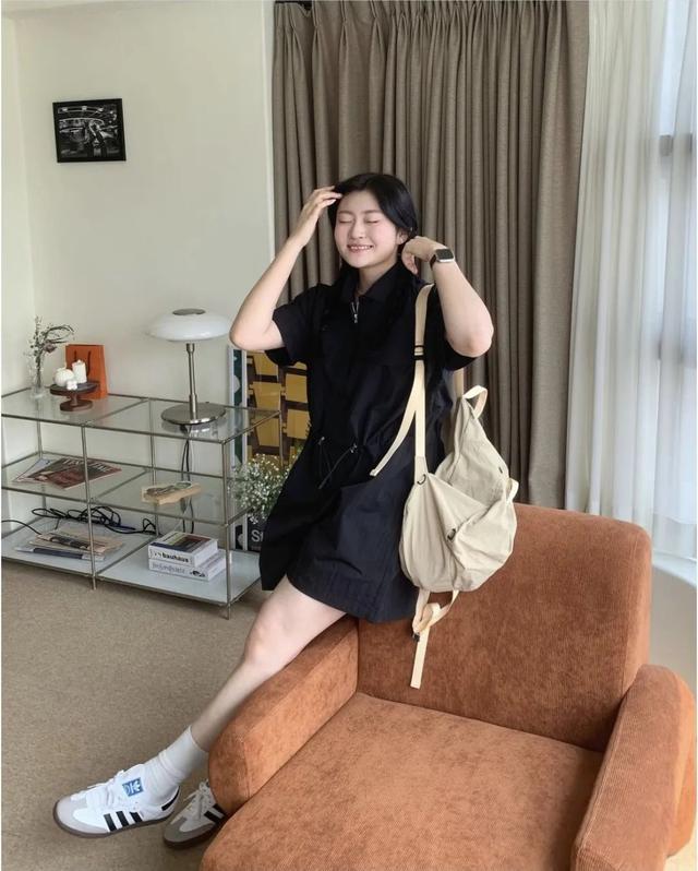 苹果身材夏天穿什么裤子好看_苹果型穿衣搭配_