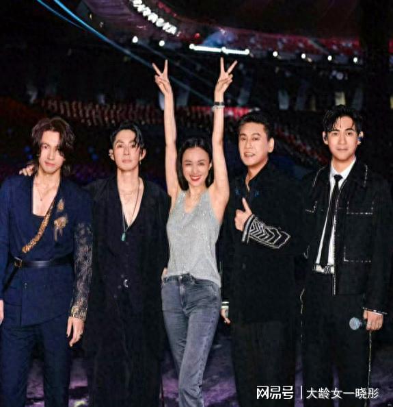 五月天演唱会F4再合体，这次朱孝天的待遇，打脸多少塑料兄弟情