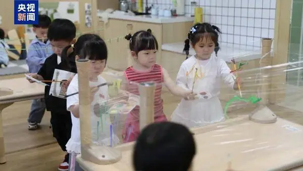 学前教育减免指的是什么_学前教育减负_