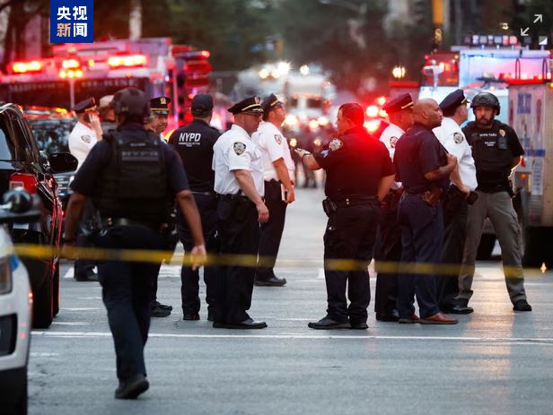 突发！知名金融巨头女高管遭枪击身亡，年仅43岁，公司办公室将暂时关闭！纽约市长：枪手走错楼层，目标本是NFL总部_突发！知名金融巨头女高管遭枪击身亡，年仅43岁，公司办公室将暂时关闭！纽约市长：枪手走错楼层，目标本是NFL总部_