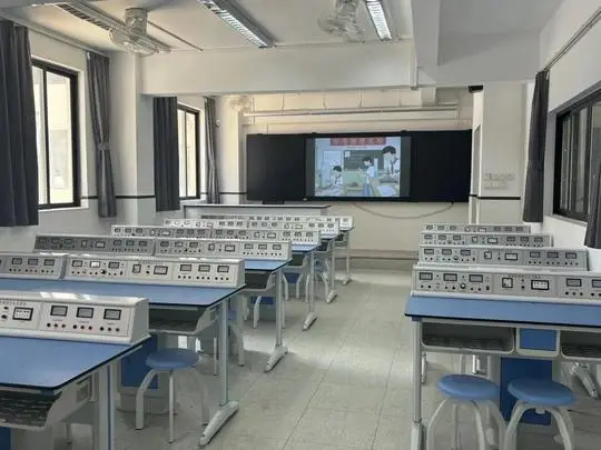 _娄底复读学校收费标准_湖南娄底高三复读班