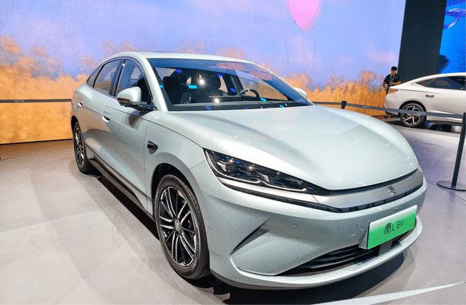 全系限时售10.98万起 比亚迪秦L EV新车型亮相成都车展