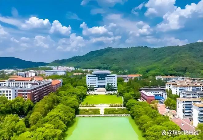 _60万只是传说，5000才是常态：先看清自己手里的牌，再决定往哪走_60万只是传说，5000才是常态：先看清自己手里的牌，再决定往哪走