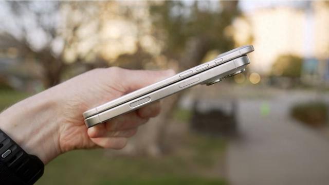 iPhone 17 Air的USB-C端口位置可能不再前后居中