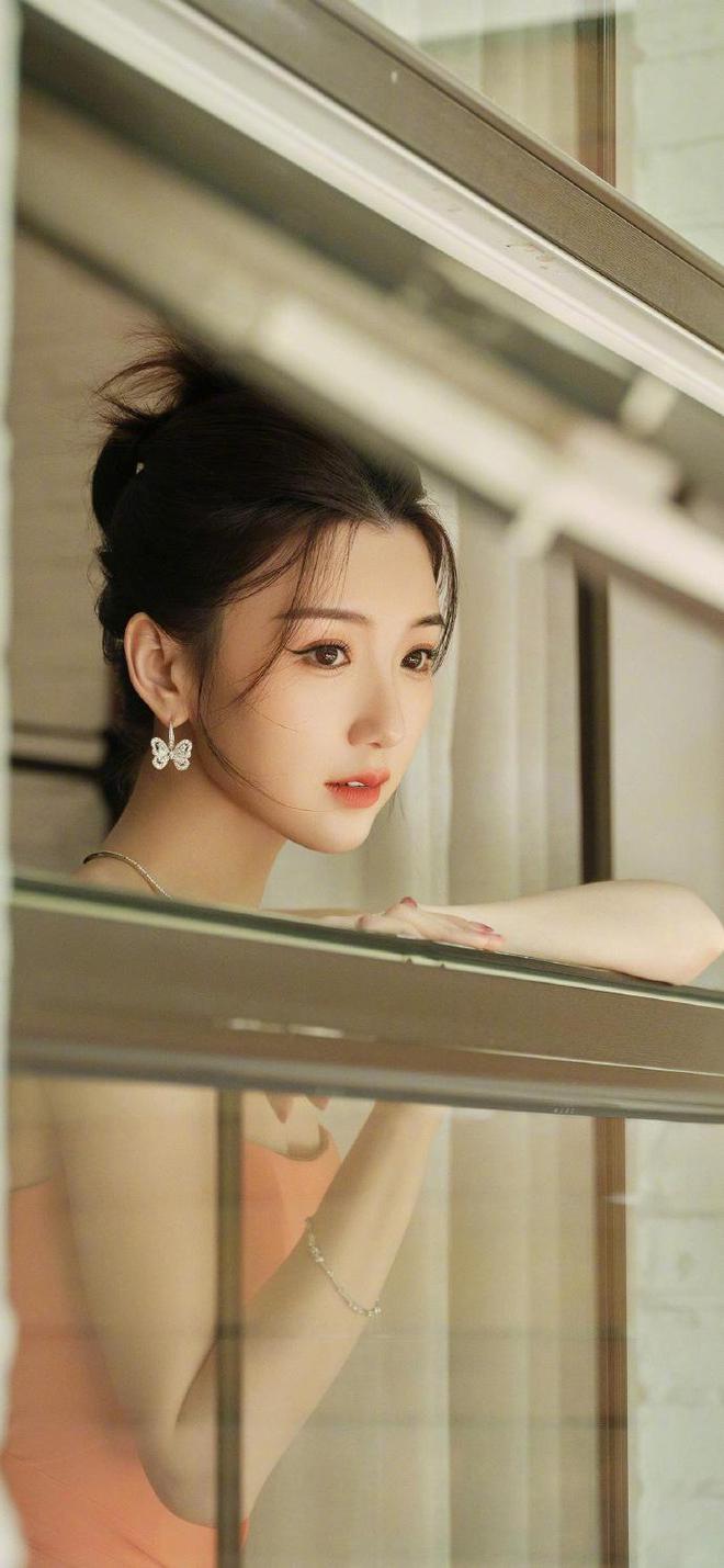 拉丁红舞蹈__拉丁舞表演裙子