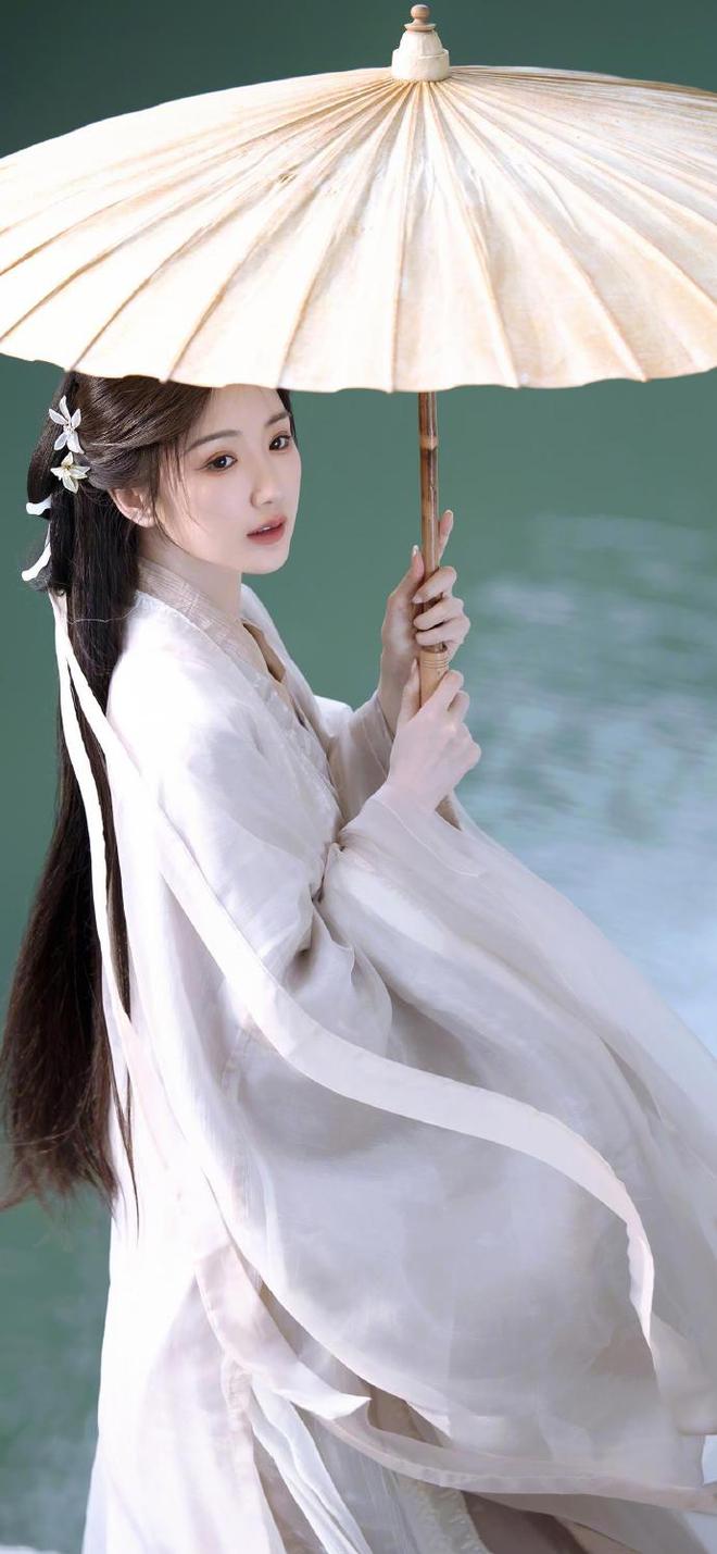 拉丁红舞蹈_拉丁舞表演裙子_