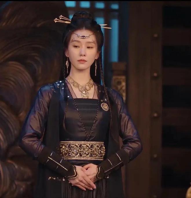 刘诗诗眼睛很短__刘诗诗眼神杀