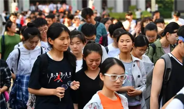 计算机类专业考公务员岗位多吗？一文带你全面了解