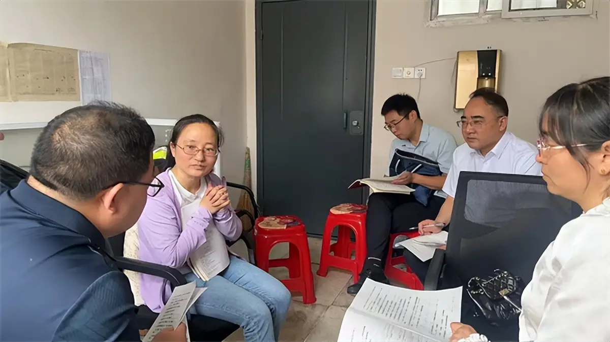 聚焦课堂促成长 ，专家引领明方向 ——邵阳市教科院专家组赴邵阳市第十一中学听课评课_聚焦课堂促成长 ，专家引领明方向 ——邵阳市教科院专家组赴邵阳市第十一中学听课评课_