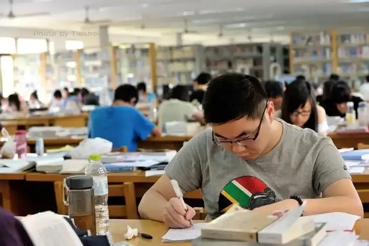 _普通家庭高考专业_普通家庭学生选专业
