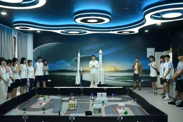 中学老师高考637分：不填志愿不占录取名额，“全程陪考”只为鼓励学生_高考全部志愿_