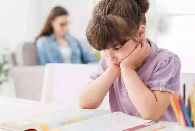 严管家长表现说明得孩子的优点_严管家长表现说明得孩子什么_
