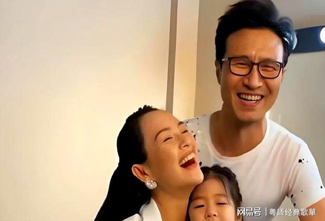 汪峰女儿小平果__苹果汪峰女儿