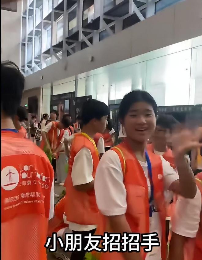 _袁立个人信息_袁立真实身份轰动全国