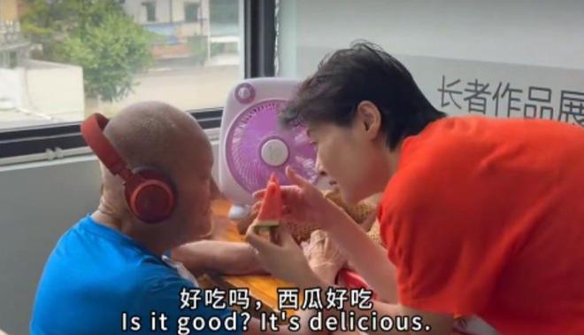 _袁立真实身份轰动全国_袁立个人信息