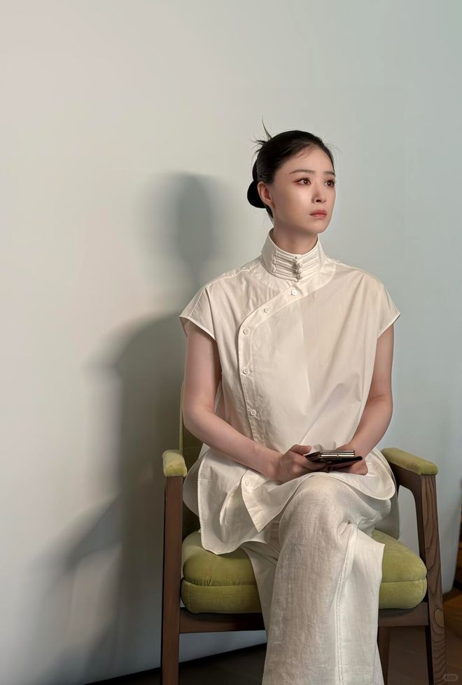 _新中式适合暖光还是白光_新中式穿搭是什么意思