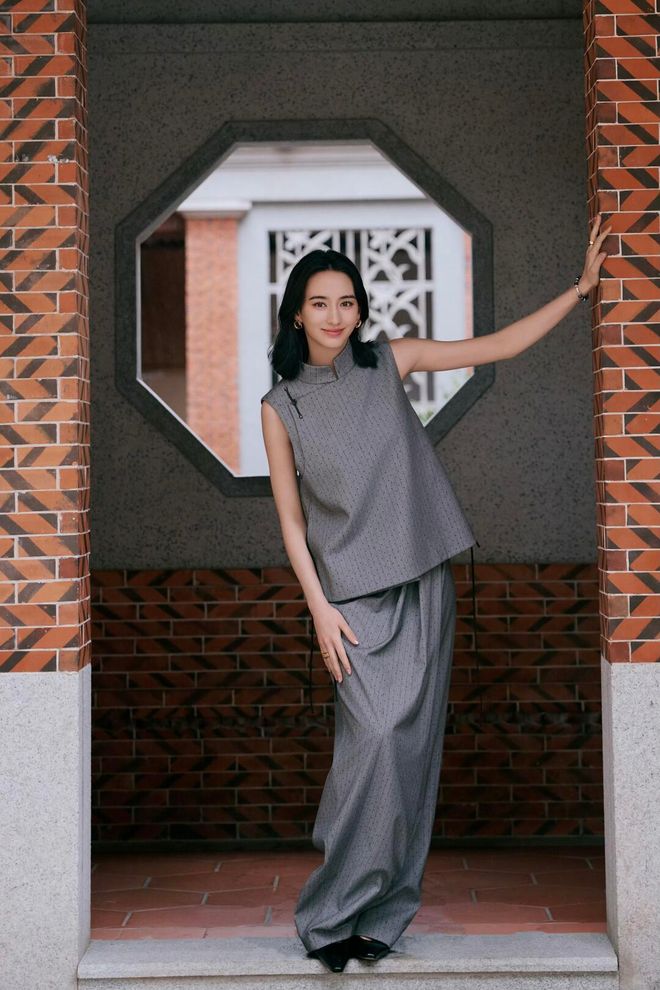 新中式适合暖光还是白光__新中式穿搭是什么意思