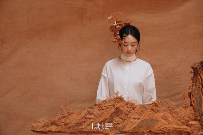 新中式穿搭是什么意思_新中式适合暖光还是白光_