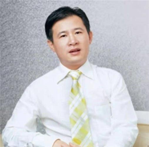 特步大公主豪宅内景曝光！黄金马桶太耀眼，水龙头洗手盆也是黄金_特步大公主豪宅内景曝光！黄金马桶太耀眼，水龙头洗手盆也是黄金_