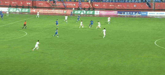 _广州豹4-2逆转十人南京，晏紫豪、王建明补时破门，吉翔染红_广州豹4-2逆转十人南京，晏紫豪、王建明补时破门，吉翔染红