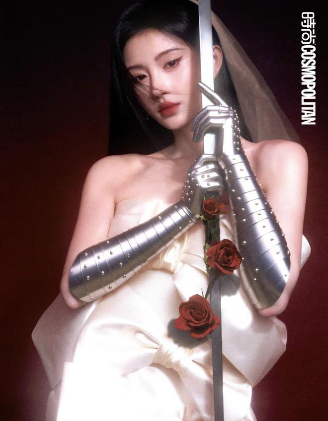 鞠婧祎：万花世界，锋芒自持__鞠婧祎：万花世界，锋芒自持