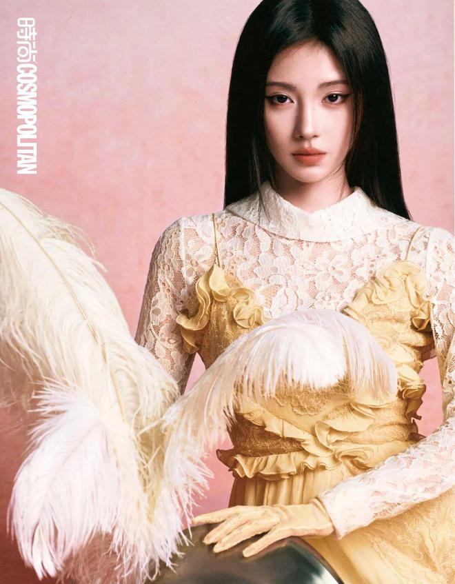 鞠婧祎：万花世界，锋芒自持__鞠婧祎：万花世界，锋芒自持