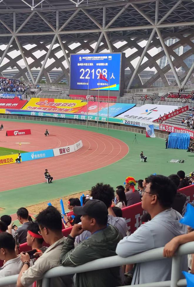 网络聊多久会聊出感情__聊舒这个软件正规吗