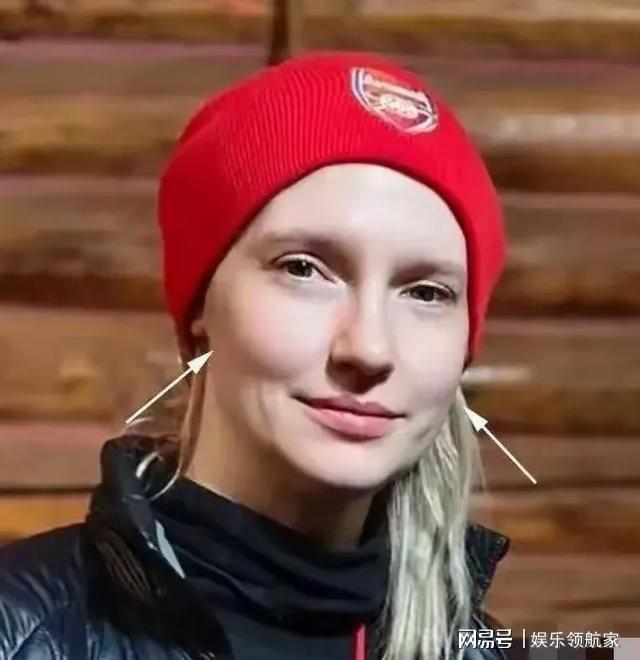 撒贝宁一家千岛湖亲子游！李白超短裤秀，5岁龙凤胎萌翻全场?_撒贝宁一家千岛湖亲子游！李白超短裤秀，5岁龙凤胎萌翻全场?_