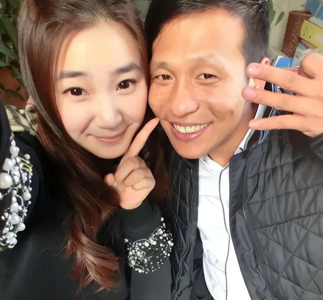 成名后抛弃原配，与女粉丝结婚生娃的宋小宝，近况令人唏嘘_成名后抛弃原配，与女粉丝结婚生娃的宋小宝，近况令人唏嘘_