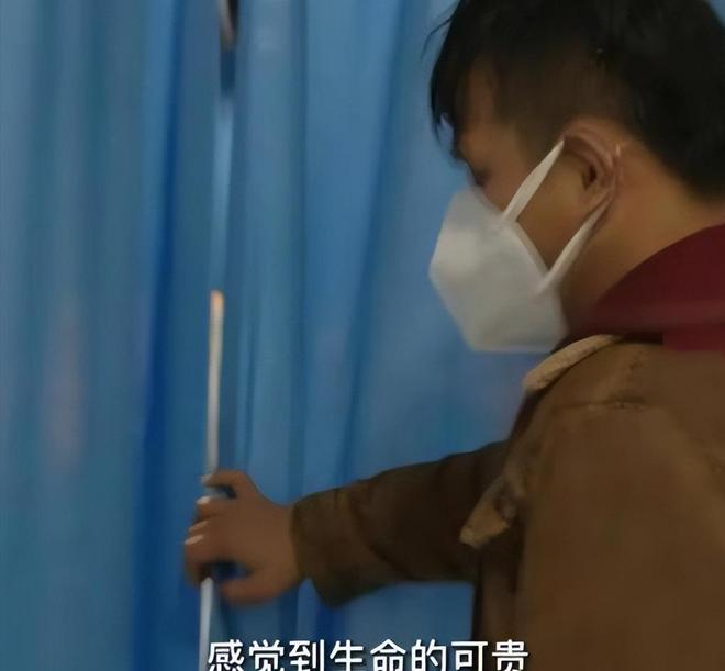 _成名后抛弃原配，与女粉丝结婚生娃的宋小宝，近况令人唏嘘_成名后抛弃原配，与女粉丝结婚生娃的宋小宝，近况令人唏嘘