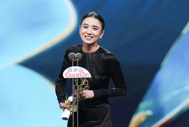 杨幂别再营销幼态审美了！看看生图清醒一下，美丽应该是多元的！_杨幂别再营销幼态审美了！看看生图清醒一下，美丽应该是多元的！_