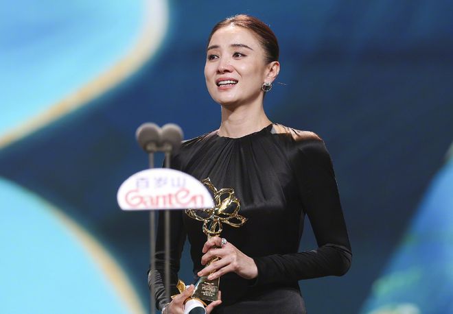 _杨幂别再营销幼态审美了！看看生图清醒一下，美丽应该是多元的！_杨幂别再营销幼态审美了！看看生图清醒一下，美丽应该是多元的！