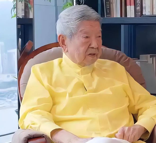 _蔡澜去世4天被炮轰：逼良为娼，拍三级片起家，身体搞坏才无儿女_蔡澜去世4天被炮轰：逼良为娼，拍三级片起家，身体搞坏才无儿女