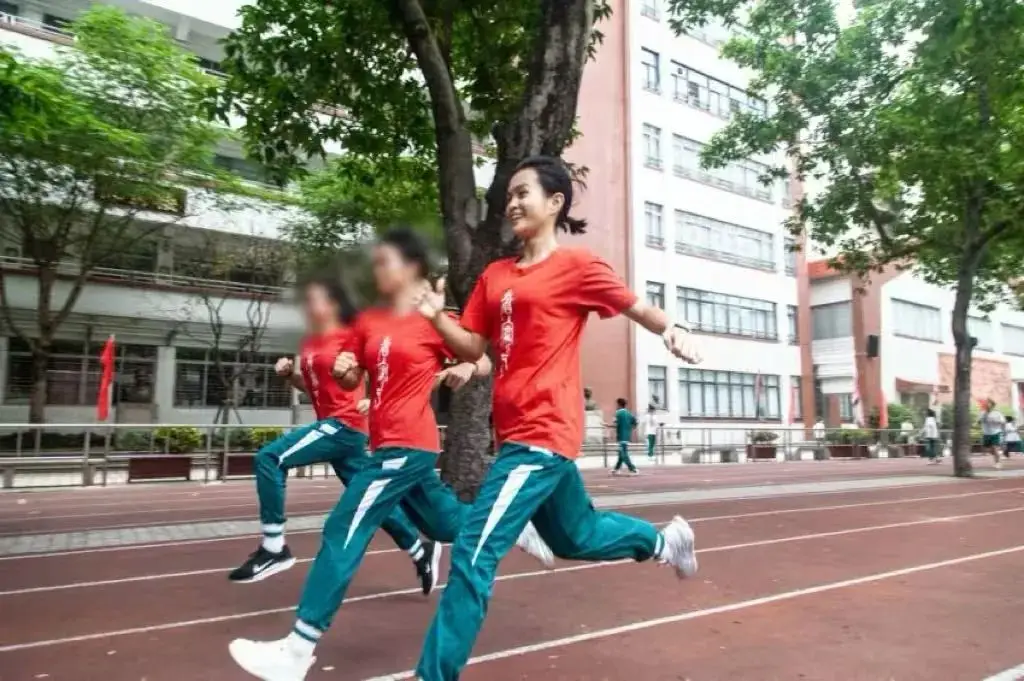 每月去度假，中考762分！省实学霸“反内卷学习法”大揭秘！_每月去度假，中考762分！省实学霸“反内卷学习法”大揭秘！_