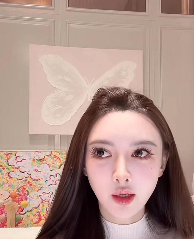 叶珂泪洒直播间撕碎退网承诺，“赚钱无羞耻”宣言背后人设崩塌_叶珂泪洒直播间撕碎退网承诺，“赚钱无羞耻”宣言背后人设崩塌_