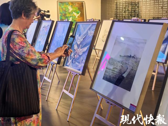 _南京和平颂_和平鸽图片画