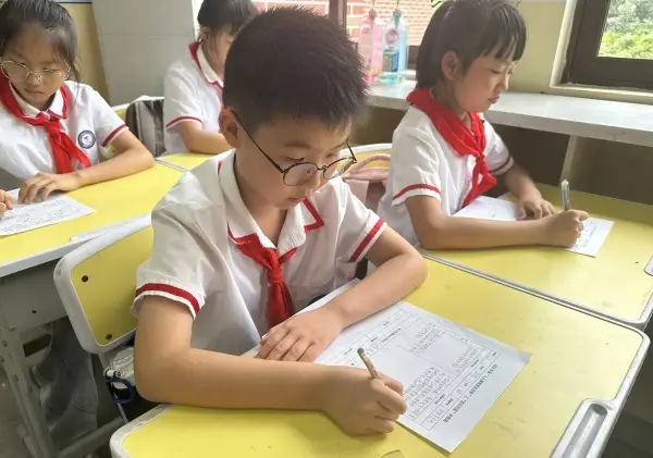 _开学先上“心理课” 合川巴蜀小学暖心护航新学期_开学先上“心理课” 合川巴蜀小学暖心护航新学期