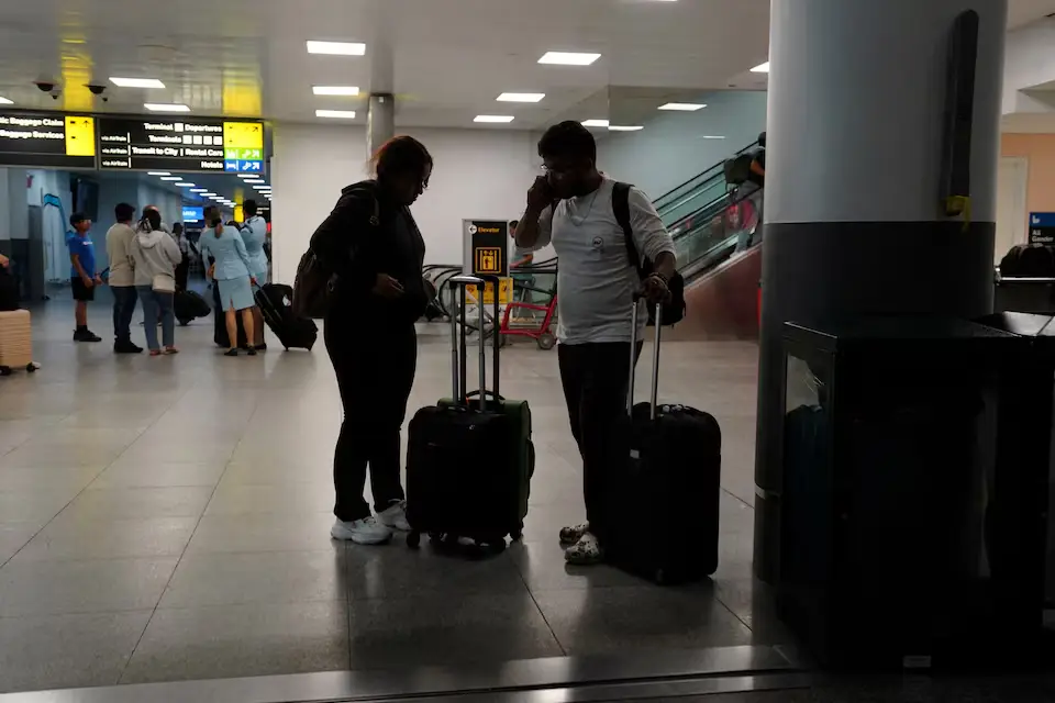 _特朗普签署令_特朗普工作签证禁令