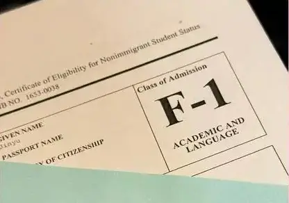特朗普签署令__特朗普工作签证禁令