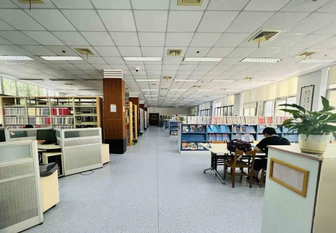 图书馆迎新活动__图书馆迎新海报